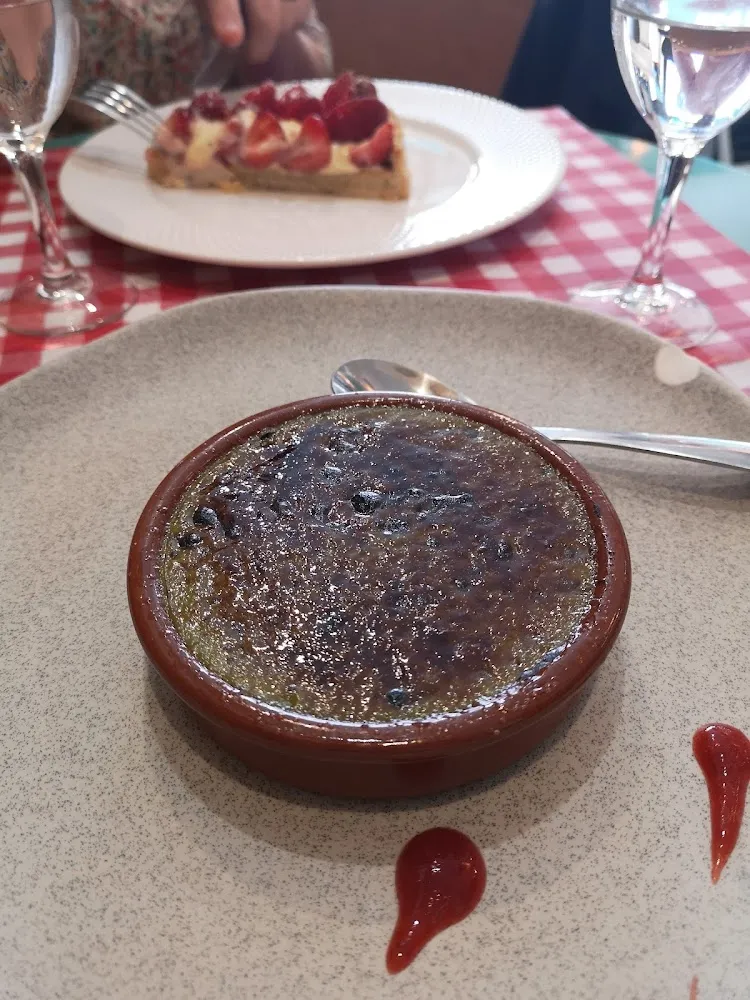 Crème Brûlée À la Pistache